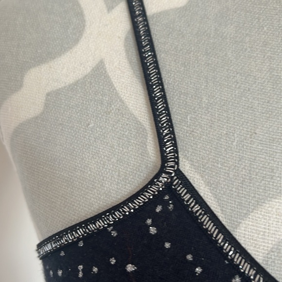 %90 Cotton  %10 Lycra shiny black crop top - Picture 4 of 5